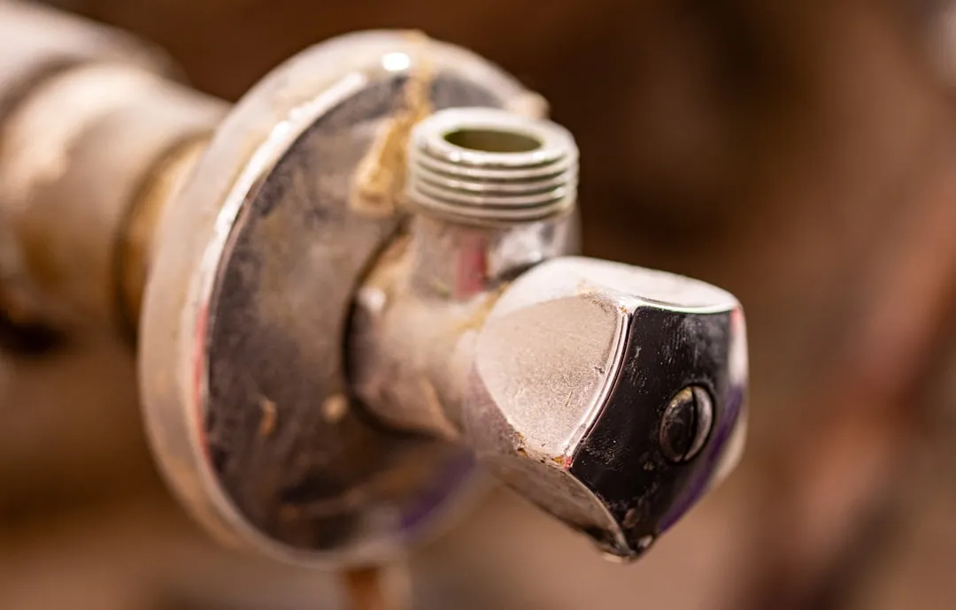 fixing-inverter-compressor-roaring-noise