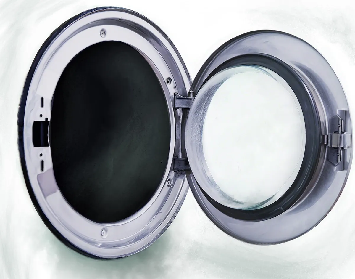 why-clothes-get-stuck-in-the-washing-machine-drum-and-how-to